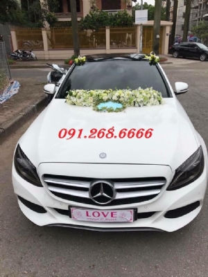 Cho thuê xe vip mercedes c300 giá tốt nhất tại đường Phạm văn Đồng quận bắc từ liêm hà nội - 0912686666